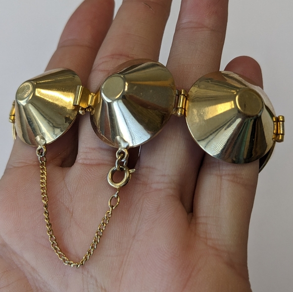 VTG GOLD TONE CHUNKY CONE BRACELET W/SECURITY CHAIN - Picture 4 of 14